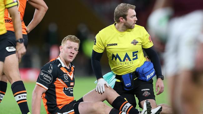 Alex Seyfarth’s season could be over after a nasty knee injury from a Manly cannonball tackle. Picture: Getty Images.