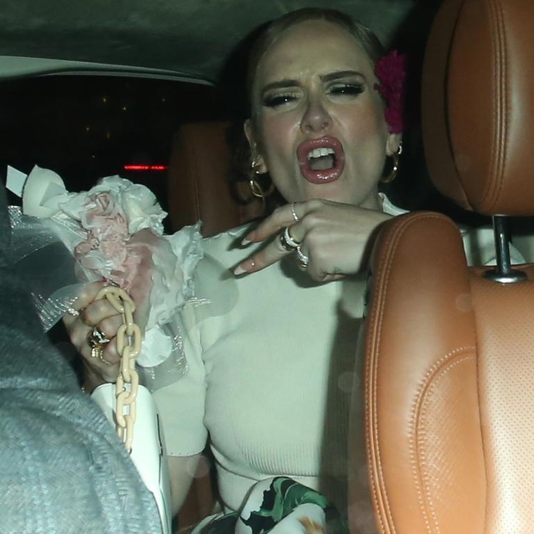 Adele seen screaming at paparazzi after leaving friend's wedding |  news.com.au — Australia's leading news site