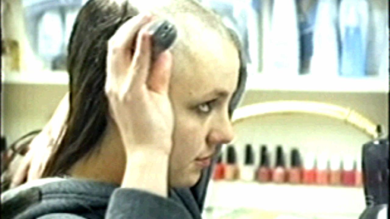 Britney Spears shaved her head in a devastating public meltdown.