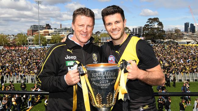 Trent Cotchin with Damien Hardwick after the 2019 premiership. Picture: Quinn Rooney/Getty Images