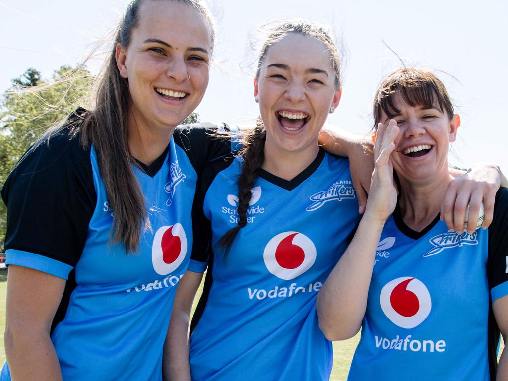 Alex Price, Tegan McPharlin and Annie O'Neil have signed new contracts to stay at the Adelaide Strikers ahead of the WBBL season in Adelaide, Tuesday, October 1, 2019. (The Advertiser/ Morgan Sette)