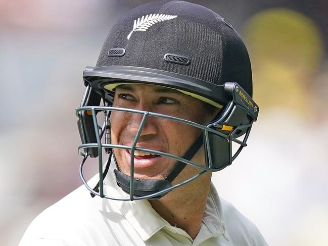 Ross Taylor of New Zealand leaves the field after being dismissed on day 3 of the Boxing Day Test match between Australia and New Zealand at the MCG in Melbourne, Saturday, December 28, 2019. (AAP Image/Scott Barbour) NO ARCHIVING, EDITORIAL USE ONLY, IMAGES TO BE USED FOR NEWS REPORTING PURPOSES ONLY, NO COMMERCIAL USE WHATSOEVER, NO USE IN BOOKS WITHOUT PRIOR WRITTEN CONSENT FROM AAP