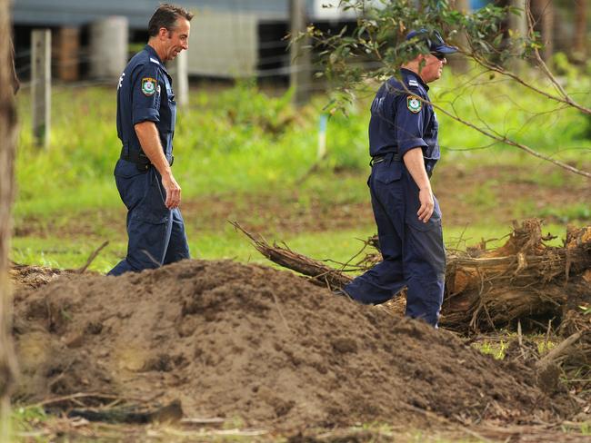 Forensic police dig up a backyard in Bonny Hills, NSW but fail to find a trace of William. Picture: Peter Lorimer.