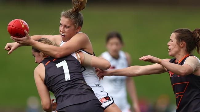 Abbie McKay and the Blues were under serious pressure from the Giants from the outset. Picture: Mark Metcalfe/Getty Images