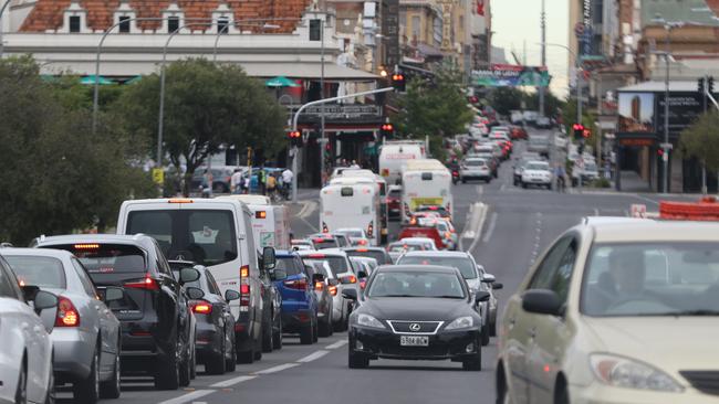 Adelaide City Council will explore the idea of parking along the middle of Rundle Rd. 