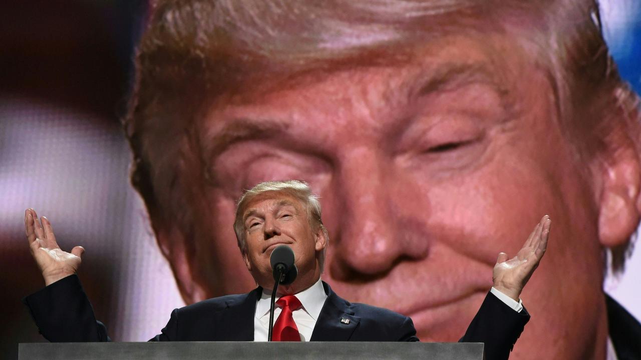 TOPSHOT - Republican presidential candidate Donald Trump addresses delegates at the end of the last day of the Republican National Convention on July 21, 2016, in Cleveland, Ohio. / AFP PHOTO / Timothy A. CLARY