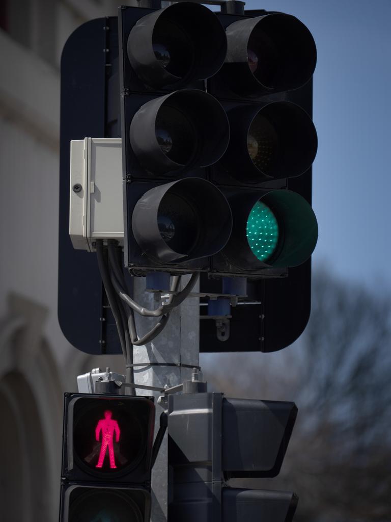 Randwick councillors unanimously vote on installing traffic lights at ...