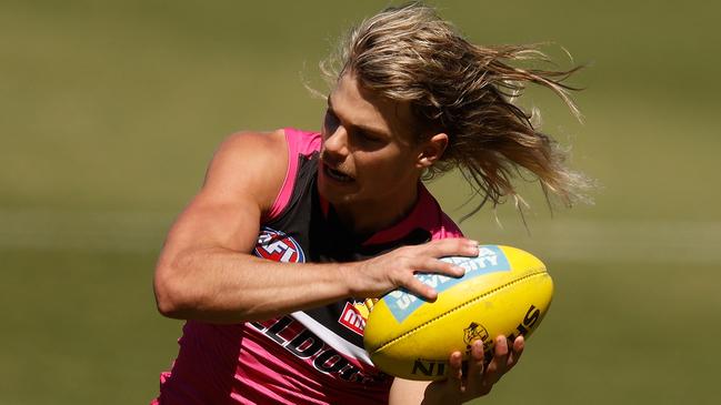 Young star Bailey Smith tunes up for the grand final in Perth. Picture: AFL Photos/Getty Images