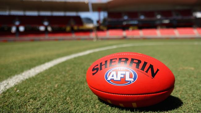 The struggling star would be well advised to focus on the Sherrin.