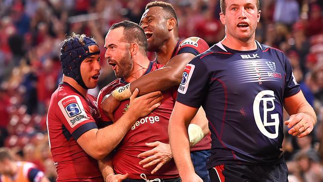 Jono Lance (centre) has mixed results at the Reds and is now with the Worcester Warriors. Picture: AAP Image/Albert Perez