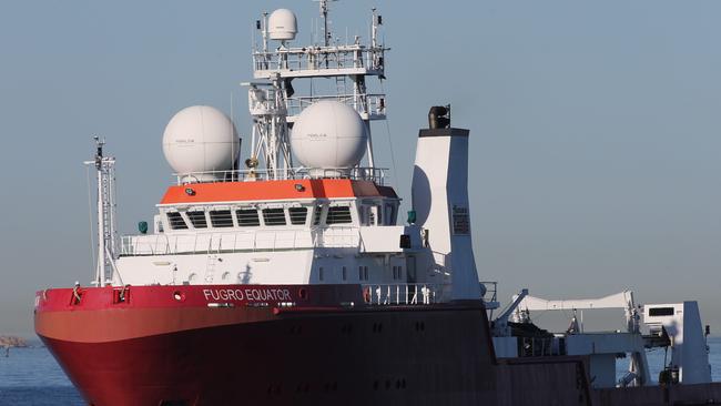 MH370 search ship, Fugro Equator, returns to Australia after 6 months at sea - searching for the missing Malaysian Airlines plane. Scott Miller, a hydrographic geologist from Western Australia with Tech DT-2 sonar device called Spero (Latin for hope).