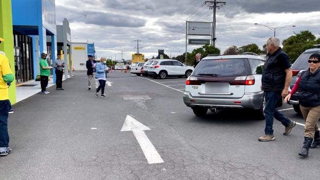 A Warrnambool pre-polling booth has become a parking hazard for voters and campaigners.