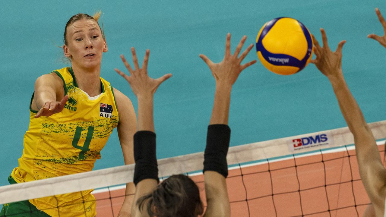 Caitlin Tipping in action for Australia’s volleyball team in 2022. Picture: Ezra Acayan/Getty Images