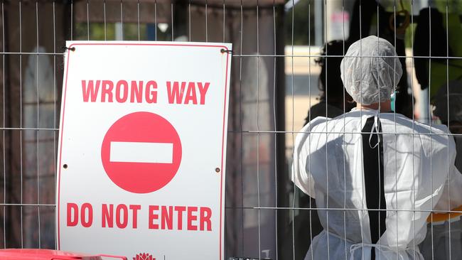 Pop up testing station was set up at the University of Newcastle after students tested positive for Covid-19. Picture: NCA NewsWire / Peter Lorimer