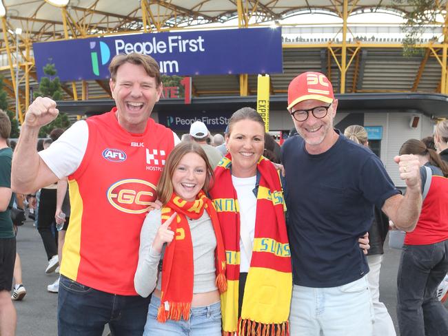 Gold Coast Suns vs. Collingwood.Andrew Stewart, Liv Sutherland, Emma Sutherland and Damon Sutherland.29 June 2024 Carrara Picture by Richard Gosling