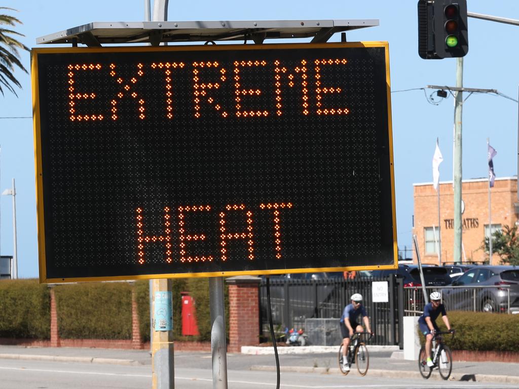 Melbourne has experienced a run of hot weather with temperatures passing 37C. Picture: David Crosling