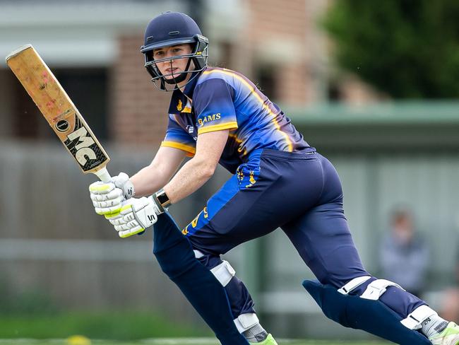 Una Raymond Hoey of Ringwood CC