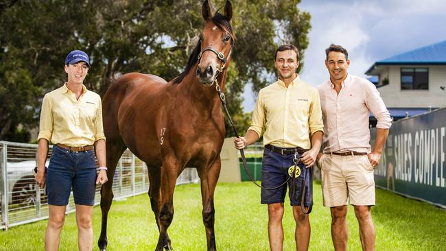 Dennis Gilmanov and Vicky Hagger from Segenhoe Stud with Billy Slater. Picture: Nigel Hallett.