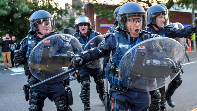 Australia Day 2018: Victoria Police on riot alert in Melbourne CBD, St ...