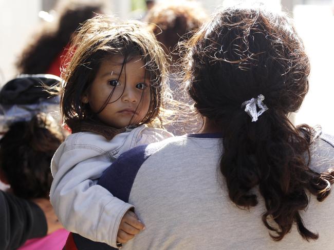 US begins process of reuniting immigrant parents and children | news ...