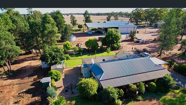 This 245ha cropping farm at Temora in NSW sold for $4.35 million.