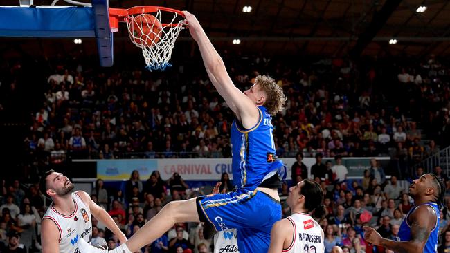 Rocco Zikarsky is a young star for the Brisbane Bullets. (Photo by Bradley Kanaris/Getty Images)