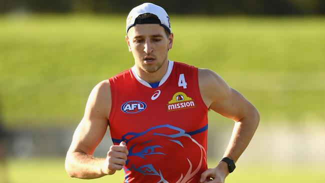 Marcus Bontempelli needs to complete a full session on Thursday to take his place against the Lions. Picture: Getty Images