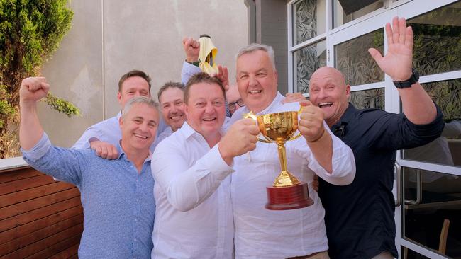 St Joey's alumni owned horse Tralee Rose won the Geelong Cup pi ccelebrating at the Cremorne Hotel. David Costa , John Fitzgerald , Matt Sheehan Peter Fitzgerald , Ian Mckinnon , and Jonathan Parish