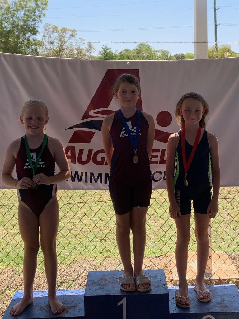 8 years girls 25 metre backstroke winenrs. 1st place, Ava Henry from Augathella (New Club Record) 2nd Millie Williams from Charleville and 3rd was Zoe Birch from Augathella.