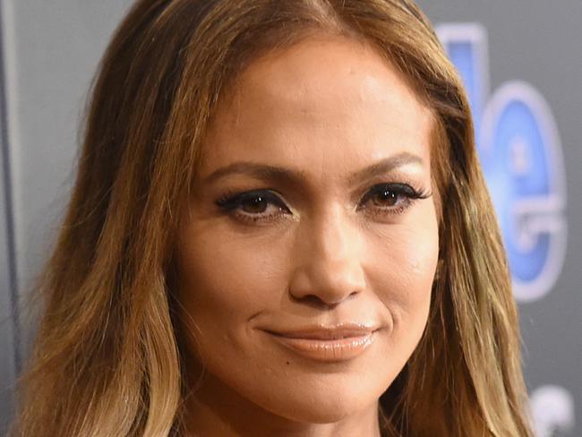 BEVERLY HILLS, CA - DECEMBER 18: Singer/actress Jennifer Lopez attends the PEOPLE Magazine Awards at The Beverly Hilton Hotel on December 18, 2014 in Beverly Hills, California. (Photo by Jason Merritt/Getty Images)