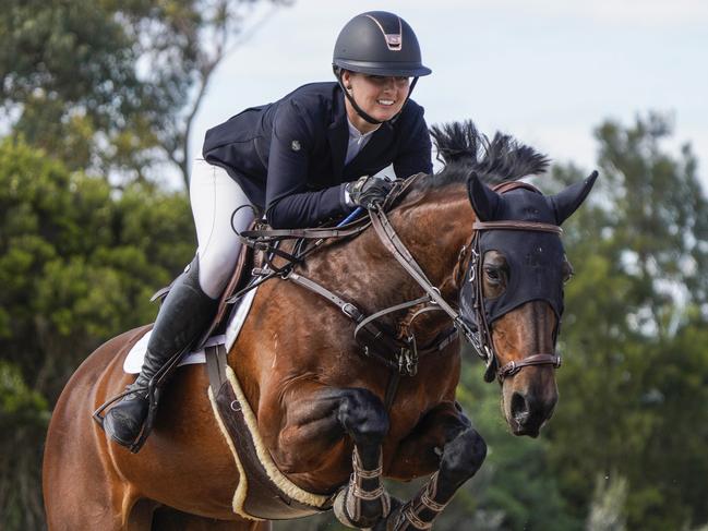 Australian Show jumping Championships held in Boneo, Victoria. Kiernan Plant Hire Mini Prix Final. Jamie Priestley and horse Oaks Diamantina.  Picture: Valeriu Campan