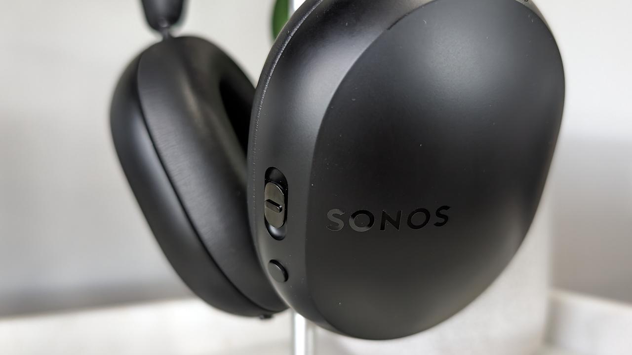 Content Key control on Sonos Ace headphones. Picture: Lauren Chaplin.