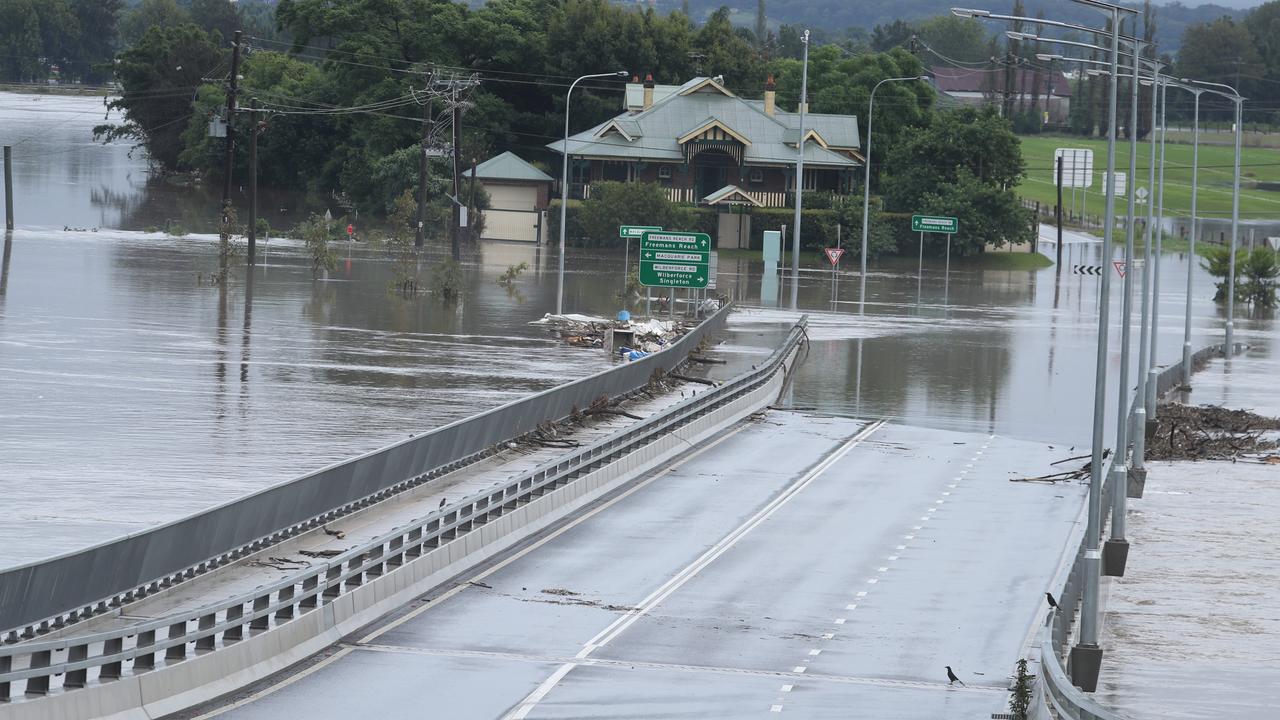 $137m Windsor Bridge flood ‘resilience’ cut to one-in-three year event ...