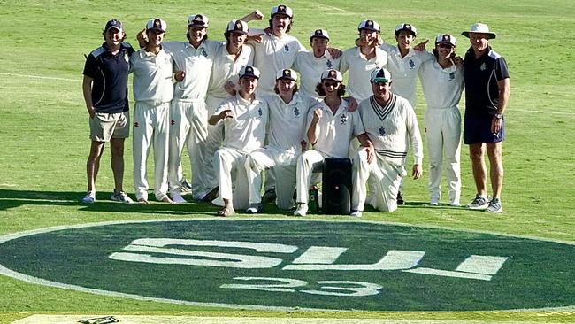 The Mentone Grammar School First XI in a tribute to Shane Warne.