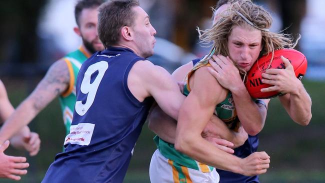 Mooroolbark’s Austin Smith in action on Saturday. Picture: Field of View Photography