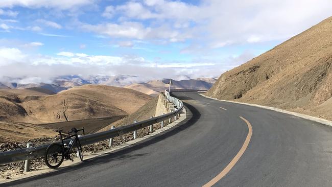 Everesting in the Himalayas. Picture: Andy von Bergen