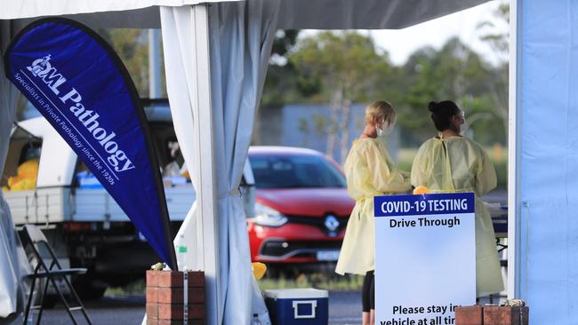 BYRON BAY, AUSTRALIA – NewsWire Photos March 30, 2021: QML Pathology Medical staff test drivers and passengers at the pop up Covid Testing site at Cavanbah Sports Ground, Ewingsdale Road Byron Bay.Picture: NCA NewsWire / Scott Powick