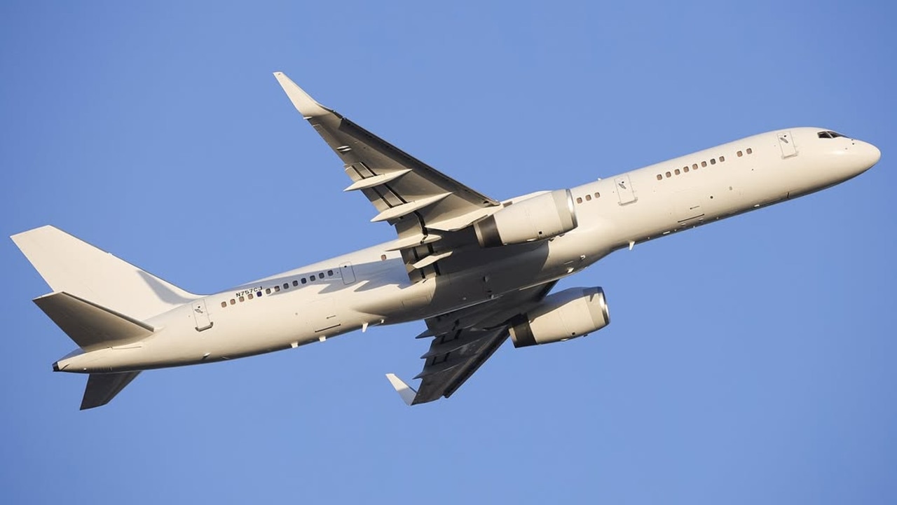 Drake's Boeing B757-23A. Photo: Instagram/@alexb_imagery.