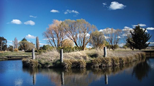 Mother of Ducks Lagoon, Guyra. Picture: Armidale Tourism