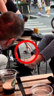 Man uses plastic cups to remove rat from NYC bar