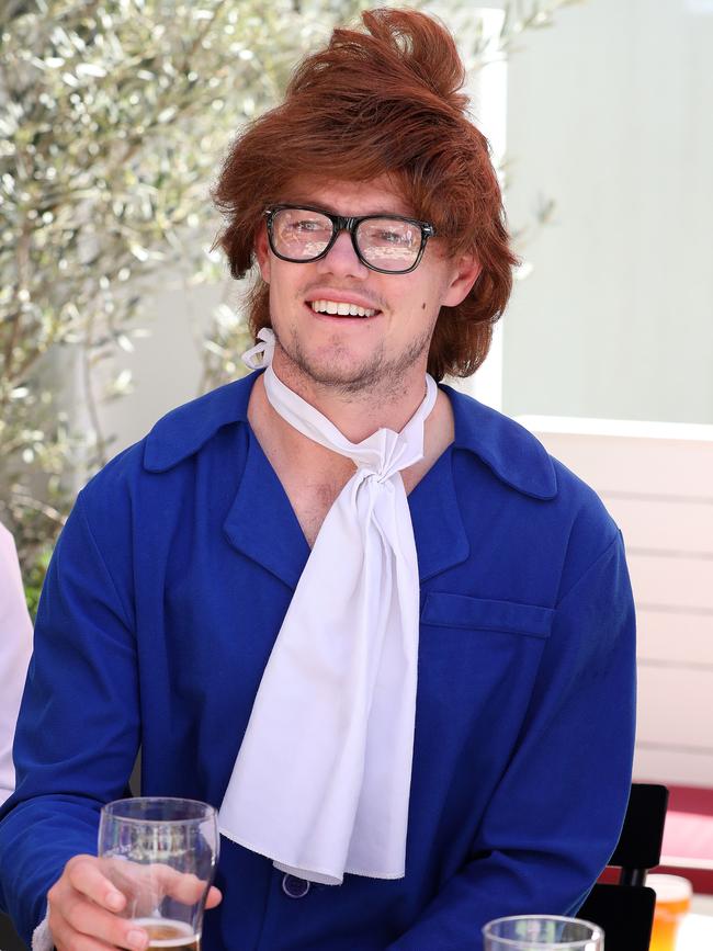 Lachie Neale as Austin Powers.