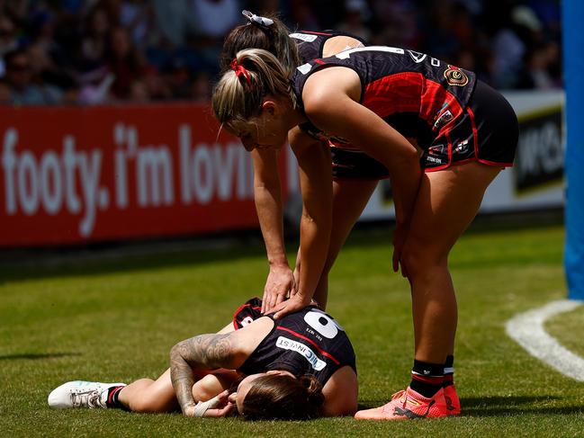 An injury to Bianca Jakobsson added to the Saints’ pain. Picture: Michael Willson/AFL Photos via Getty Images