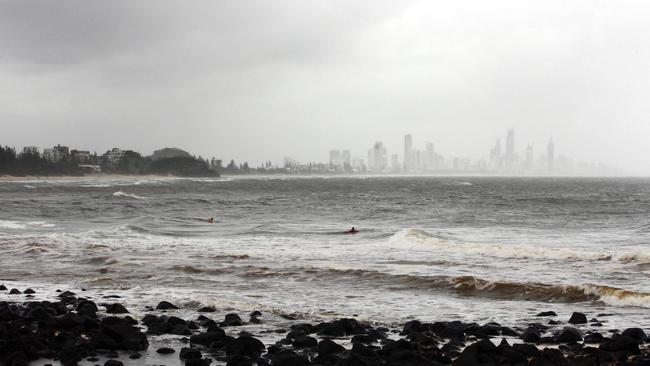 It's finally stopped raining on the Gold Coast !! The weather is still cloudy at Burleigh Heads.