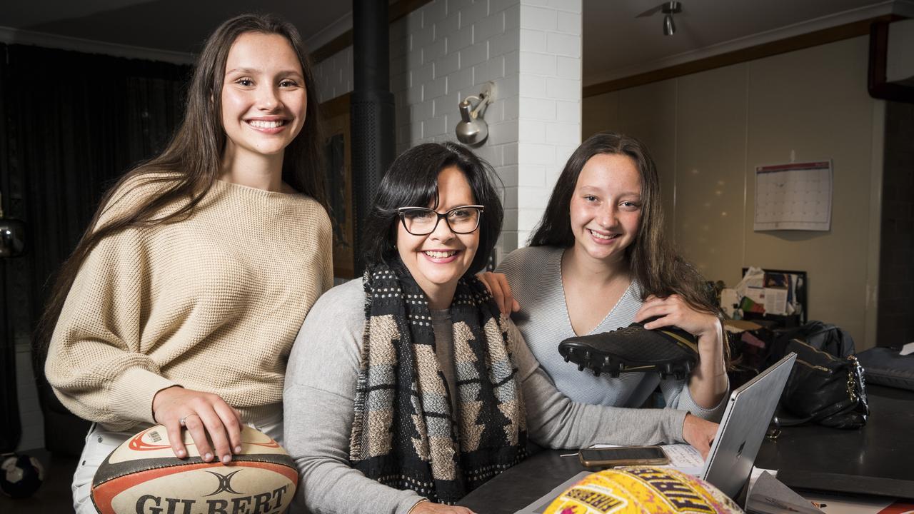 When it comes to juggling a career, a business and two teenage girls, Jennifer Rix says she has plenty of help from her daughters Samantha (left) and Allyssa. Picture: Kevin Farmer