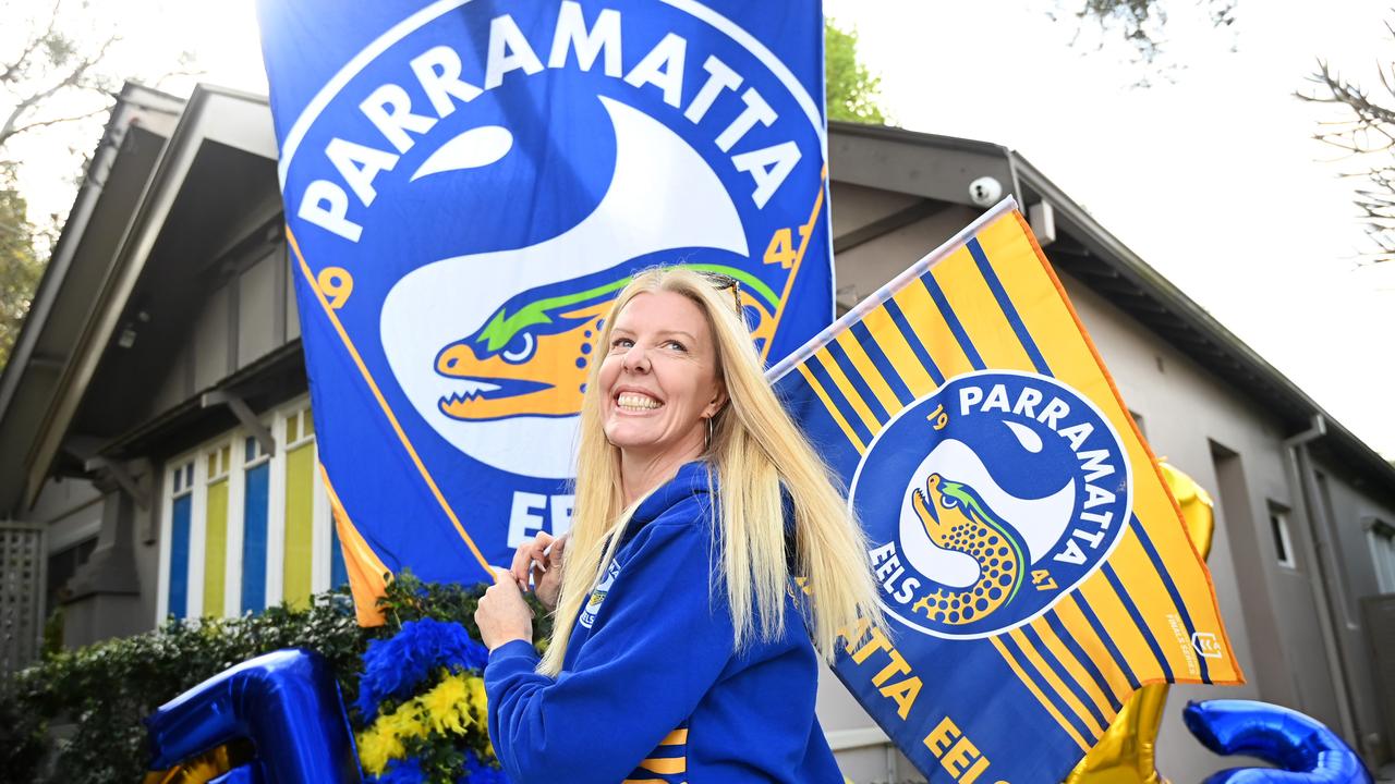 Parramatta Eels Fan Decks Out Waverley House In Blue And Gold | Daily ...