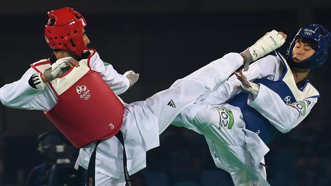 Safwan Khalil (left) lost to South Korea's Kim Taehun in their quarter-final.