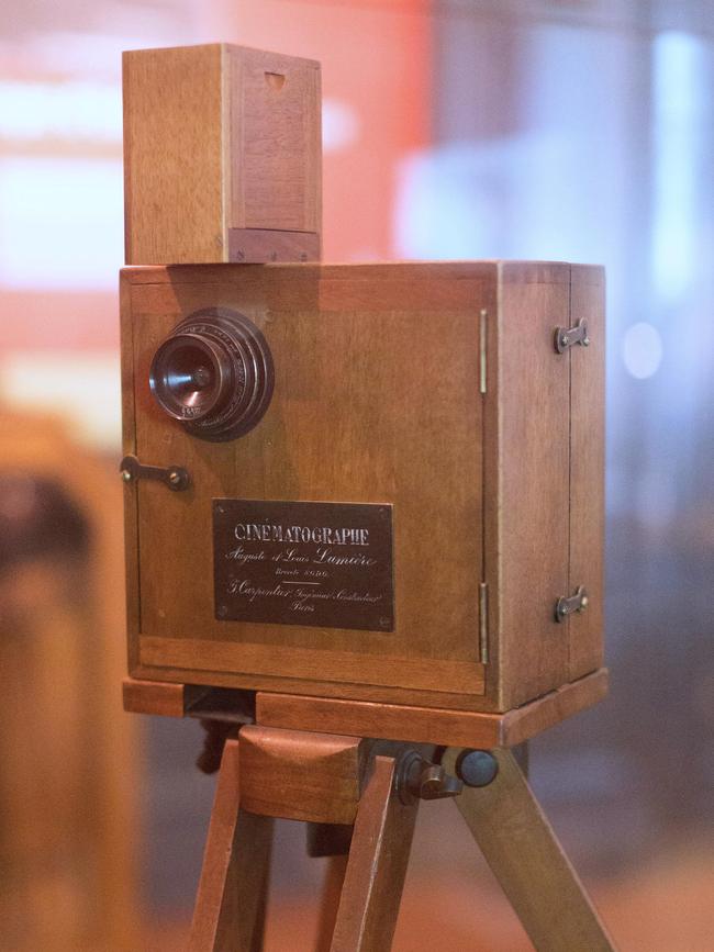 The cinematographe used by the brothers.