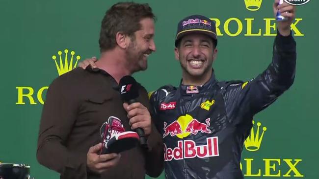 Daniel Ricciardo, Gerard Butler shoey at US F1 Grand Prix | The Courier ...
