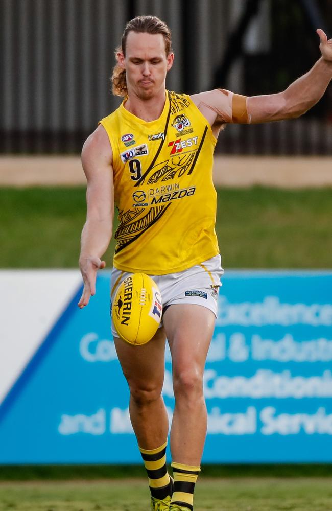 Ryan Nyhuis returned for the Nightcliff Tigers against PINT. Picture: Celina Whan / AFLNT Media