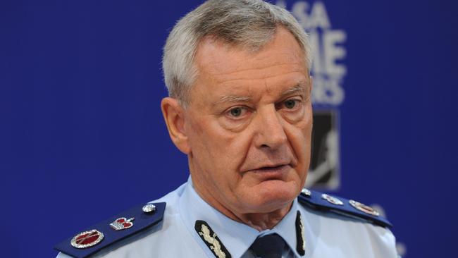 Former South Australian top policeman Mal Hyde has stood down from the royal commission to avoid a perceived conflict of interest.